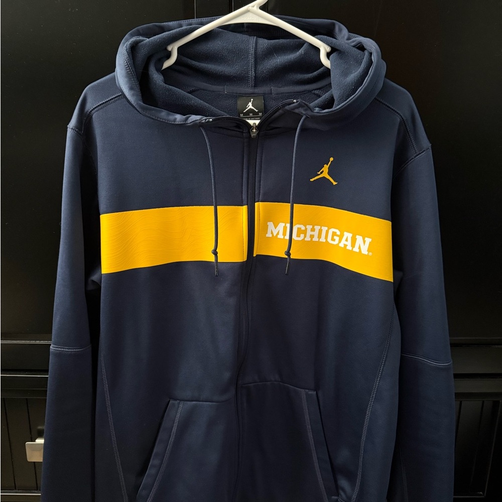 Jordan Men's Navy and Yellow Michigan Jacket